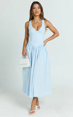 Scoop Neck Drop V Waist Gathered Skirt Dress in Blue